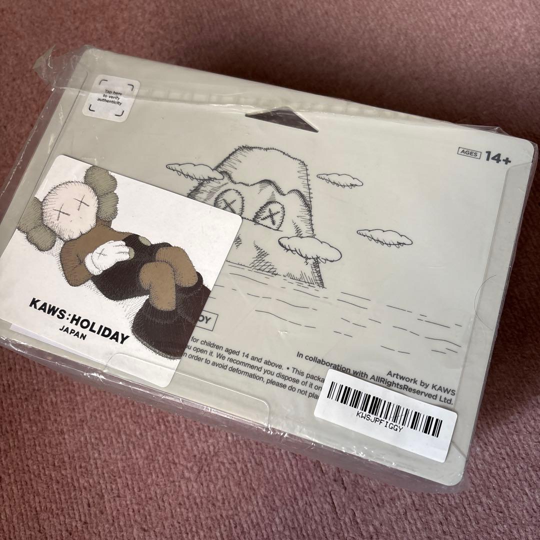 KAWS HOLIDAY JAPAN 新品 フィギュア 富士山ver 日本限定