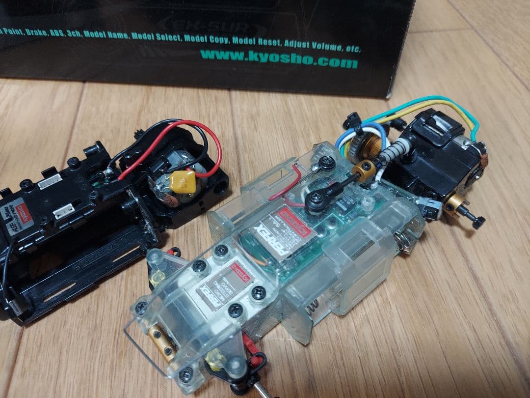 京商ミニッツMR-03GT-RフェラーリKYOSHO EX-5UR ASFプロポ