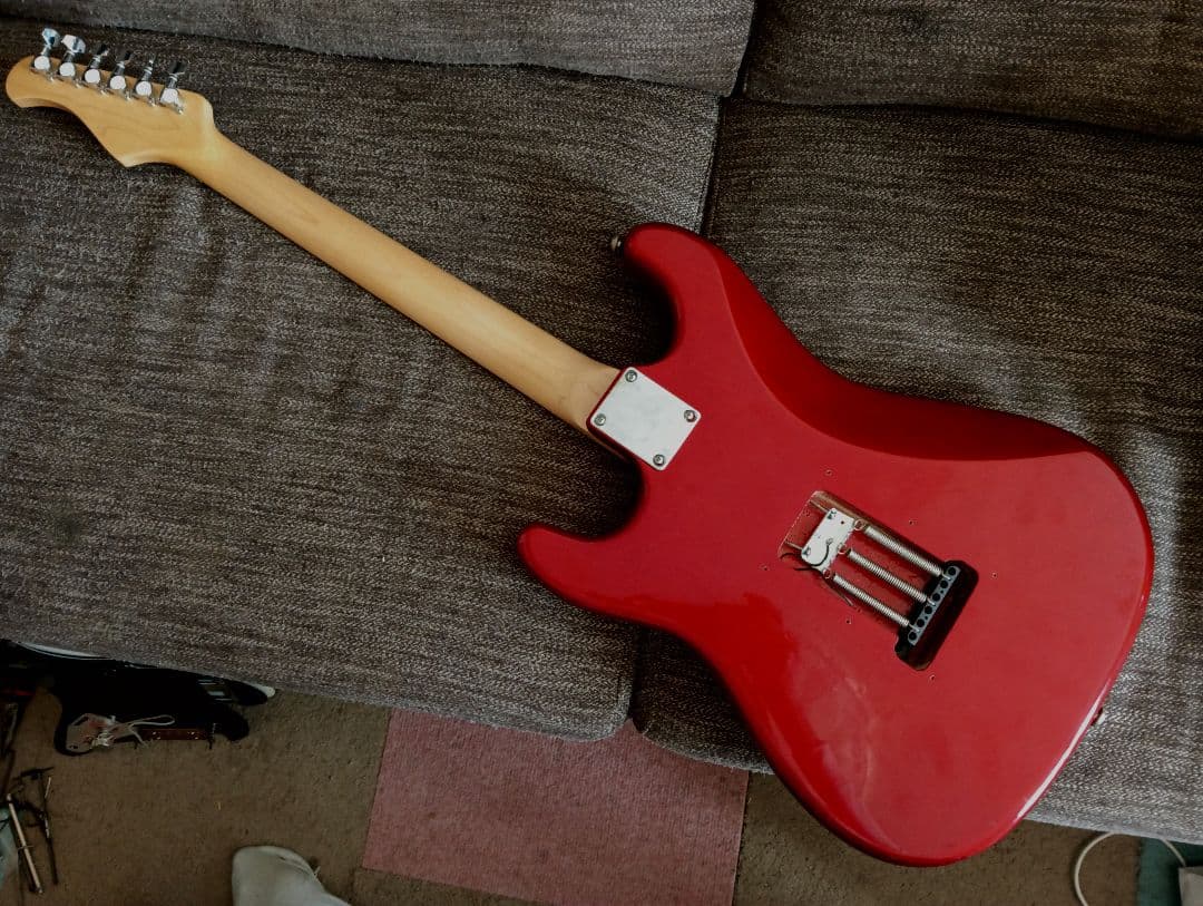 ストラト メタリックレッド レッドパール SHH（Bacchus バッカス）