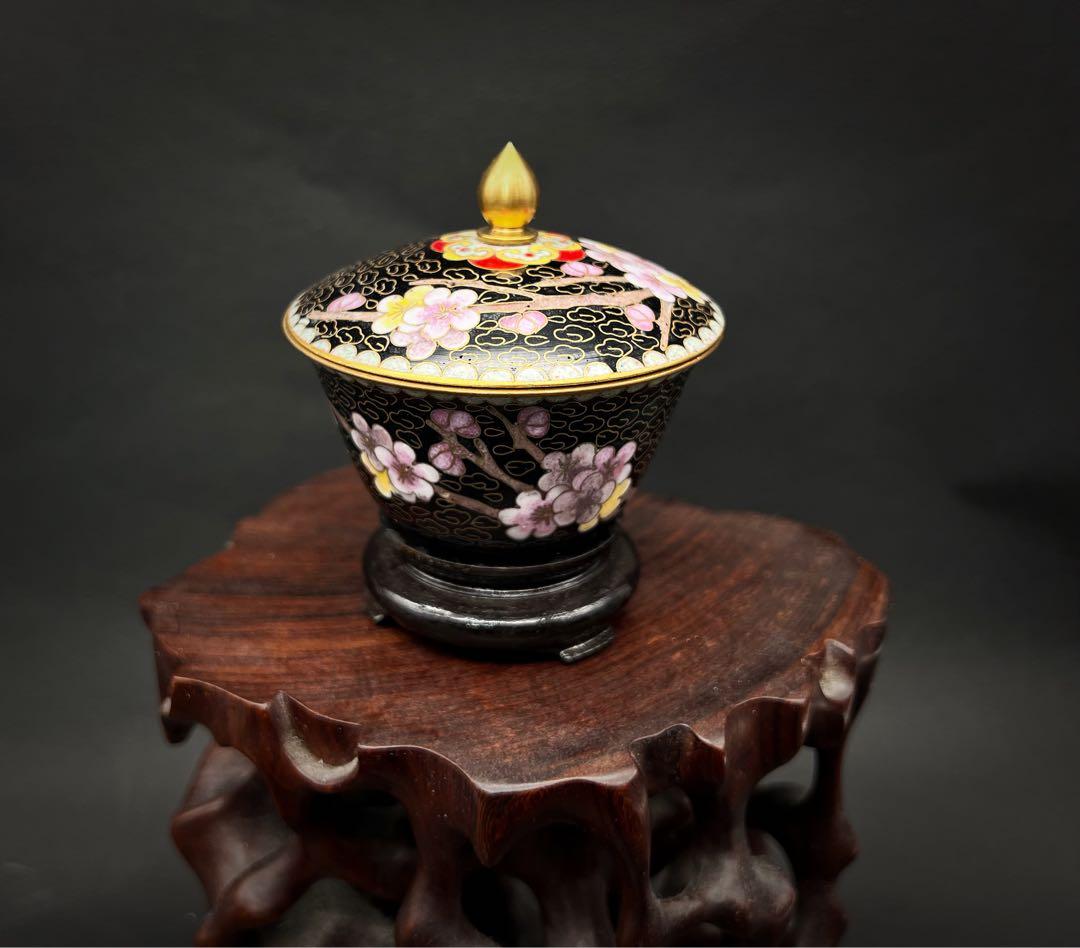 希少品 中國美術 古玩 景泰 京法 七宝焼梅紋樣茶碗 お茶椀 台座付き 茶道具