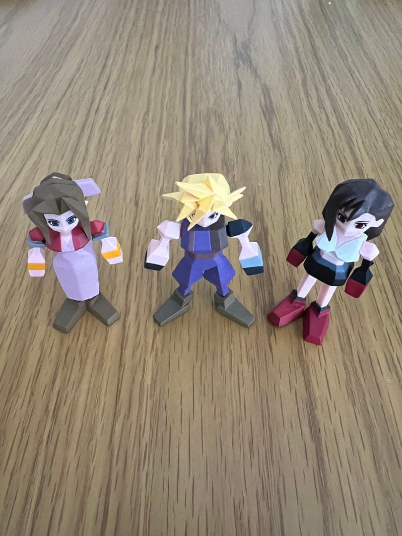 ファイナルファンタジーVII リメイク 発売記念くじ G賞 ミニフィギュア 7体