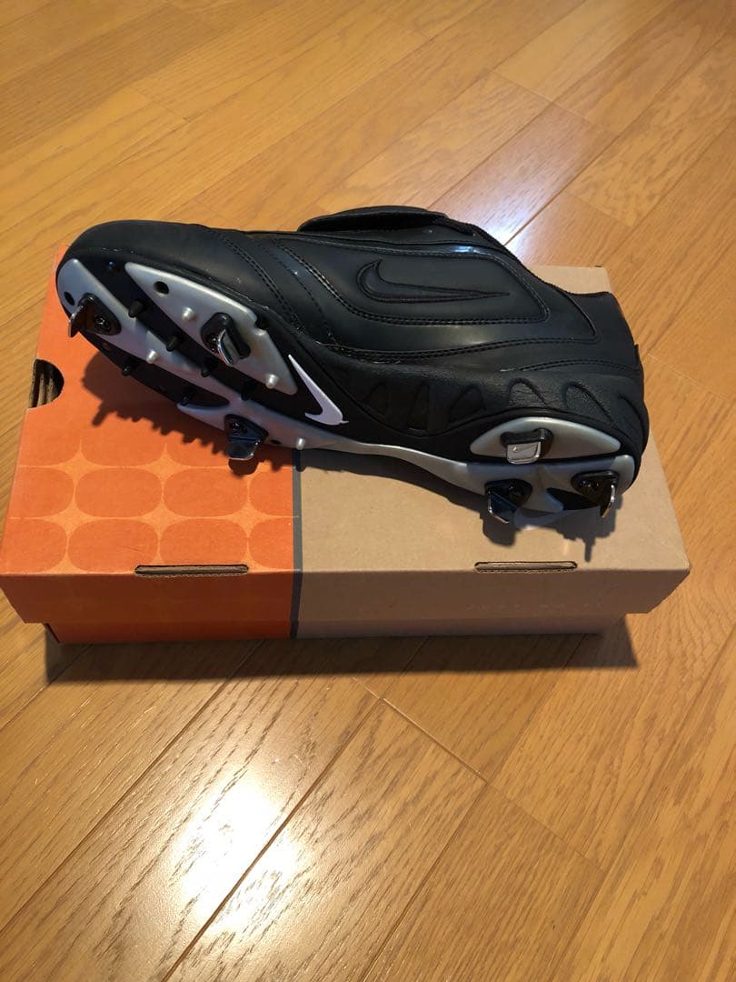 NIKE社製 スラッシャーズコンバーション（２７センチ）（新品）