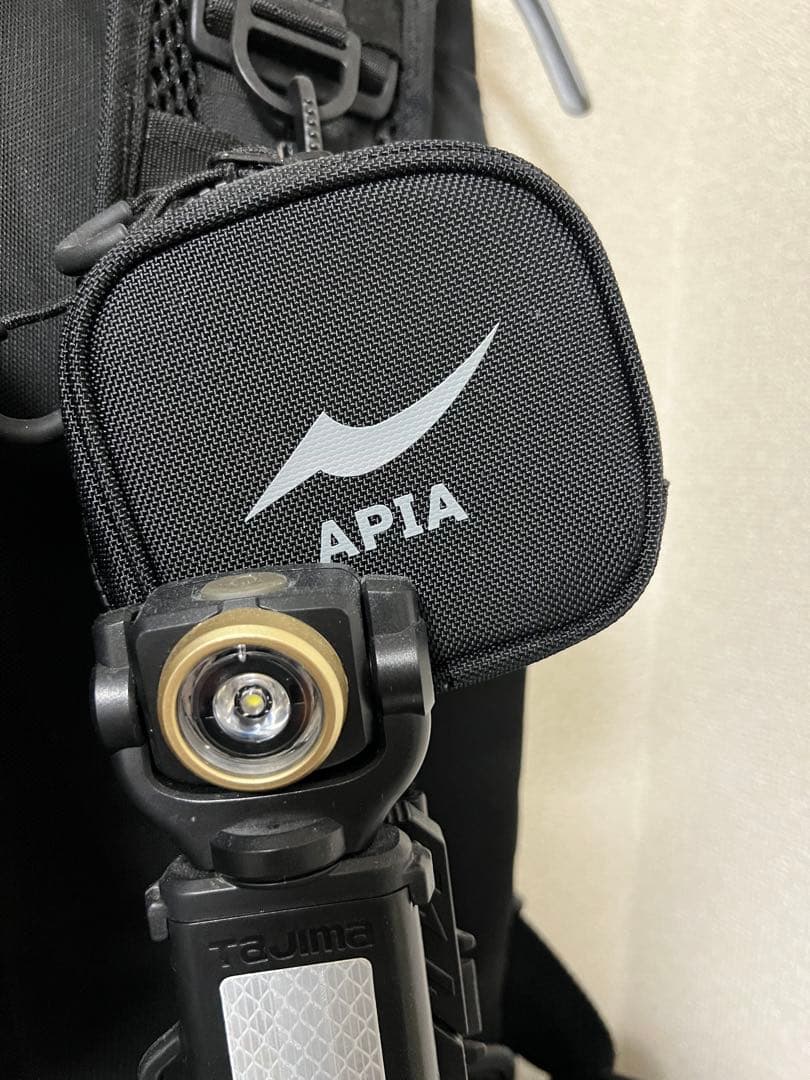 APIAアングラーズサポートベスト Ver.4 ノーネーム　極美品