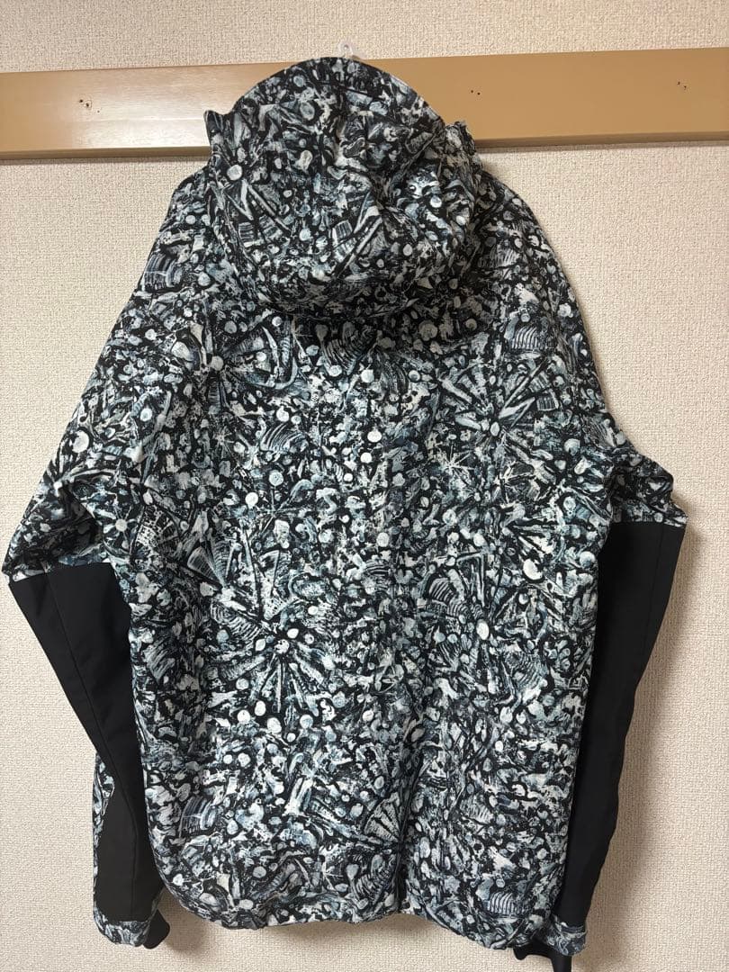 NOMADIK スノーボードジャケット