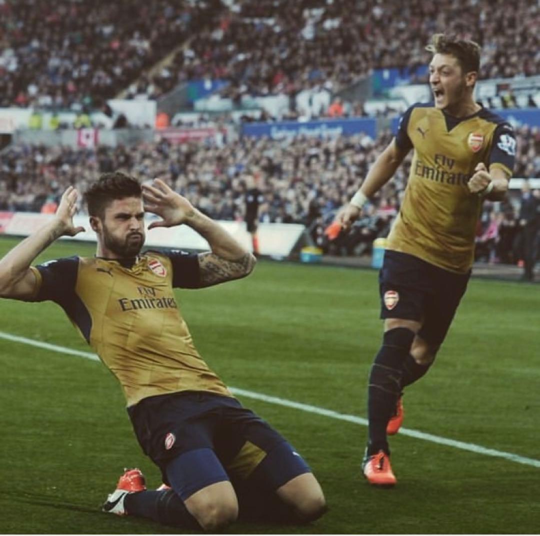 【現地購入】アーセナル2015-16シーズンアウェイキット　エジル