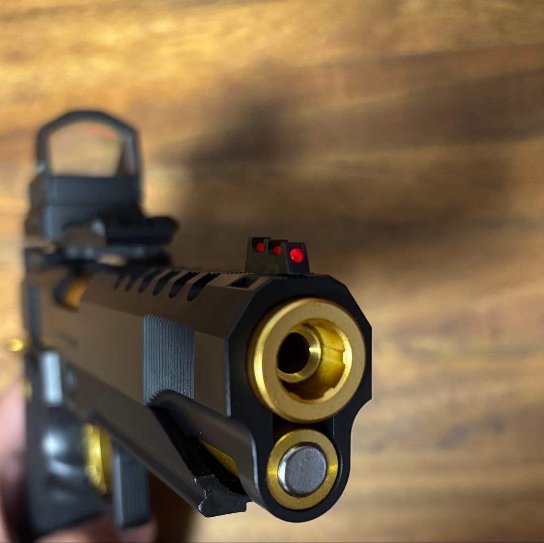 【新品未使用品】ハイキャパ5.1 ゴールドマッチ　ドットサイト付き