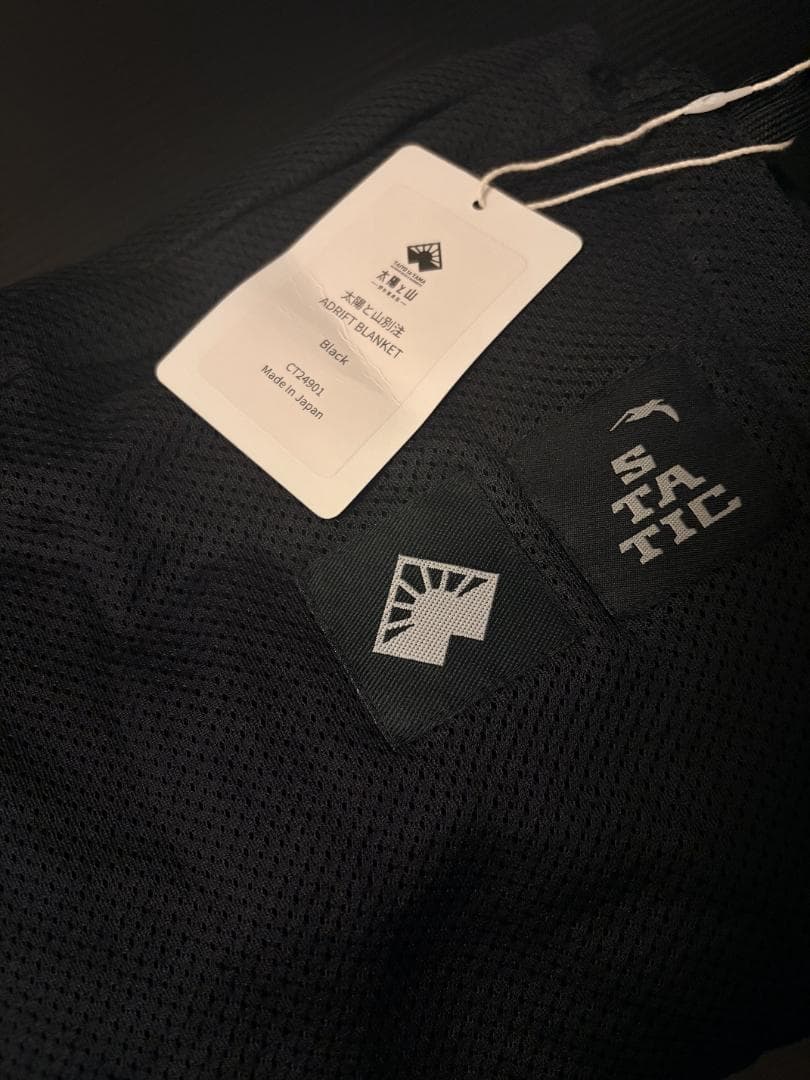 【新品】 太陽と山 別注 ADRIFT BLANKET Black アドリフト