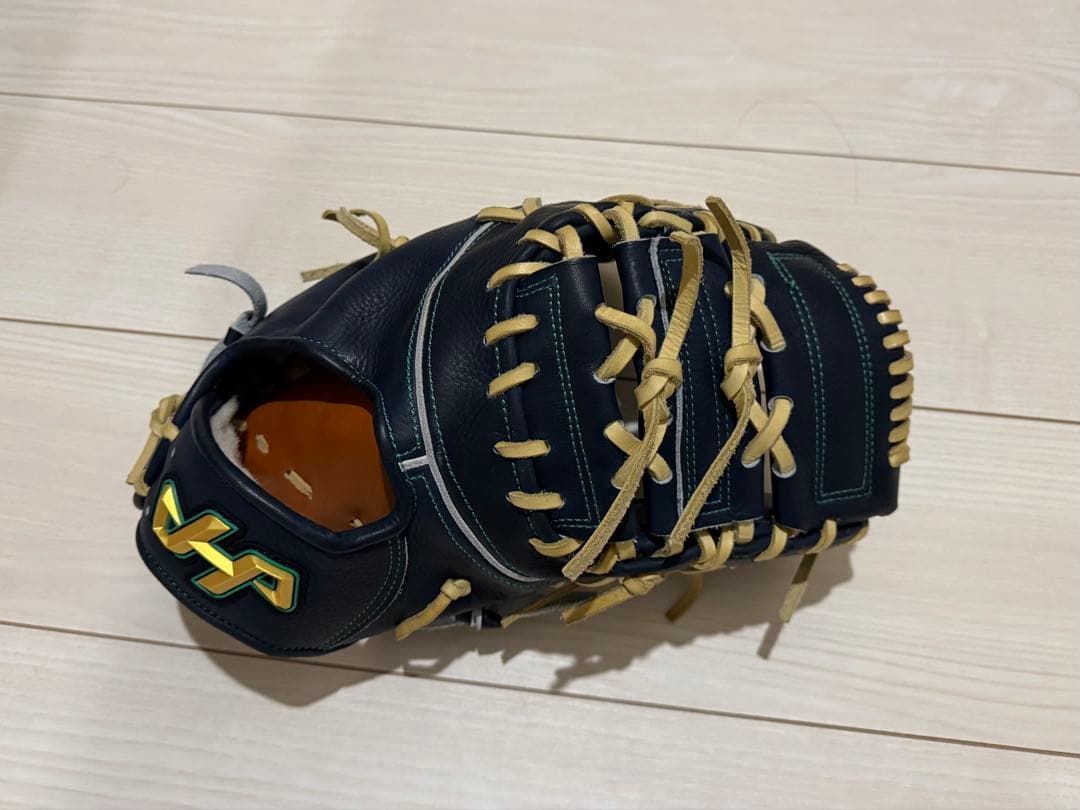 ハタケヤマ 限定 和牛軟式シリーズ 一塁手用 F1型WN-25F1 (お湯揉済)