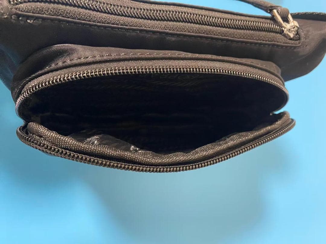 PRADA ショルダーバッグ