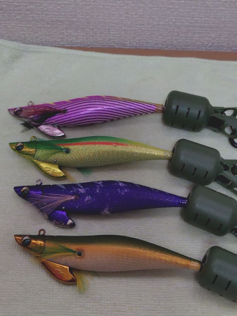 ダイワ　ヤマシタ　シマノ　エギ16本セット　ケース＆カンナカバー付