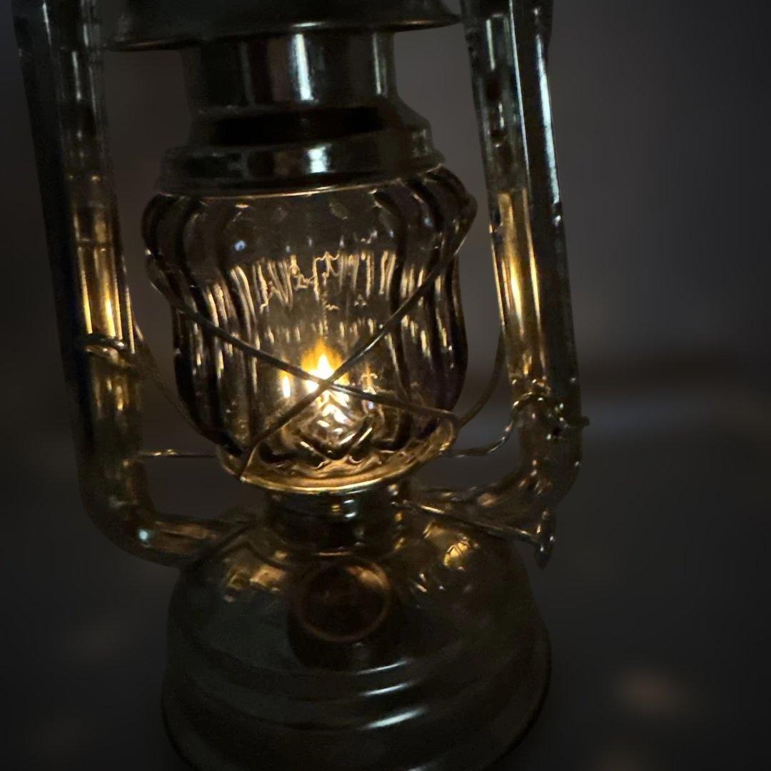 IWATADENKI ラグジュアリー グレー色とデイツ金色78 セット