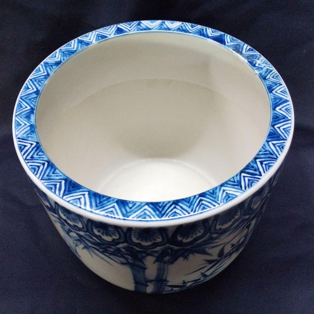 染付小型手あぶり火鉢  (芳州作)