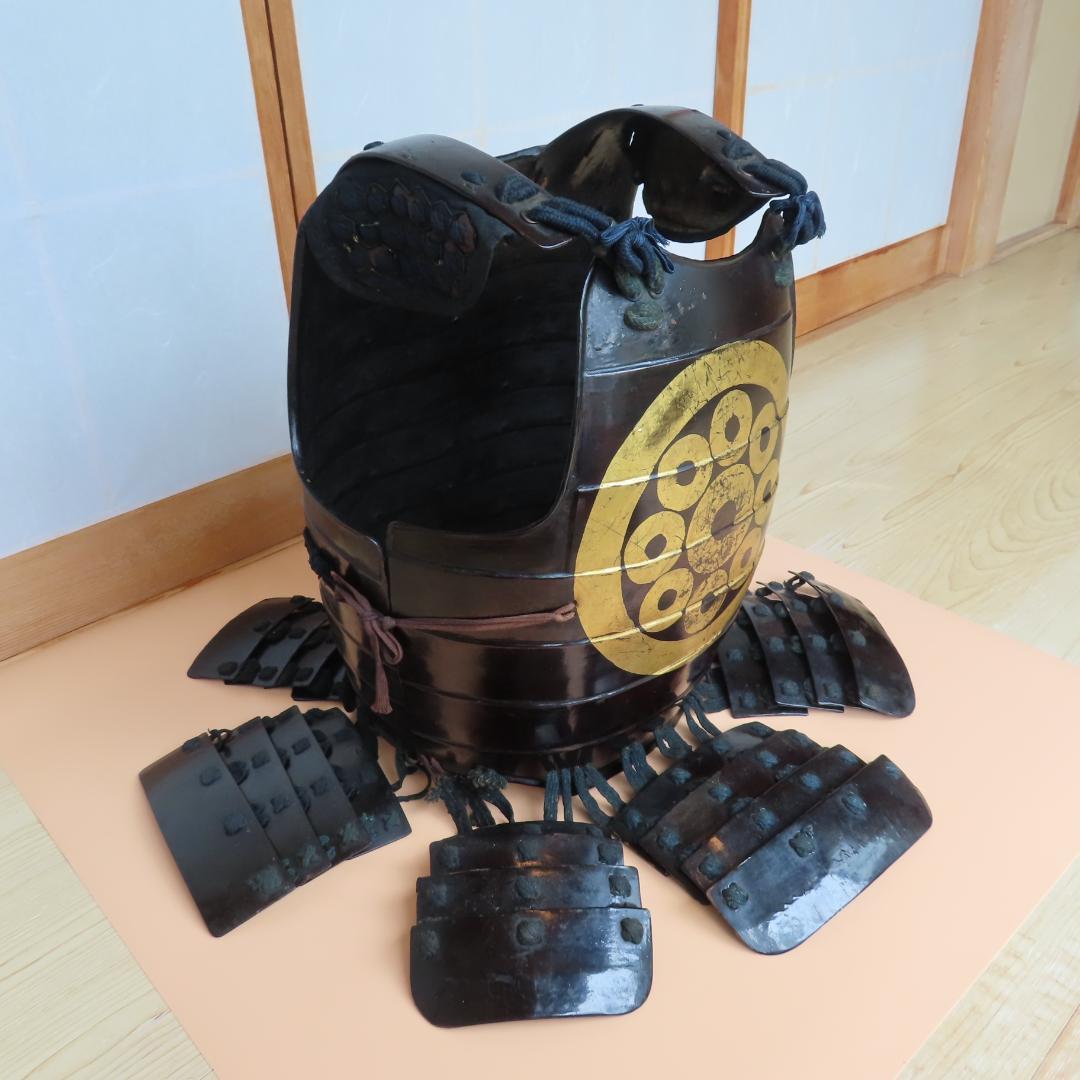 戦国時代の貸し具足　蛇の目九曜紋（鎧兜・鎧・甲冑・胴・具足）