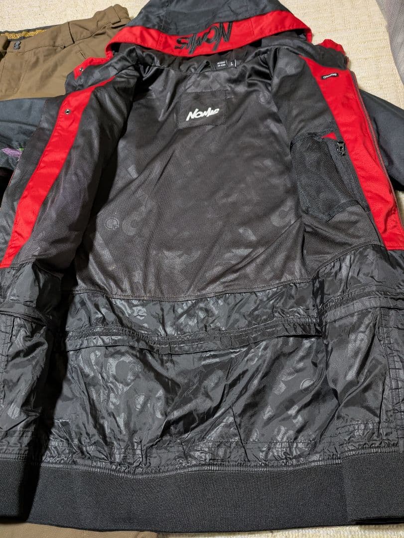 VOLCOM NOMIS メンズスノーボードスノボースキーウェア　サイズL