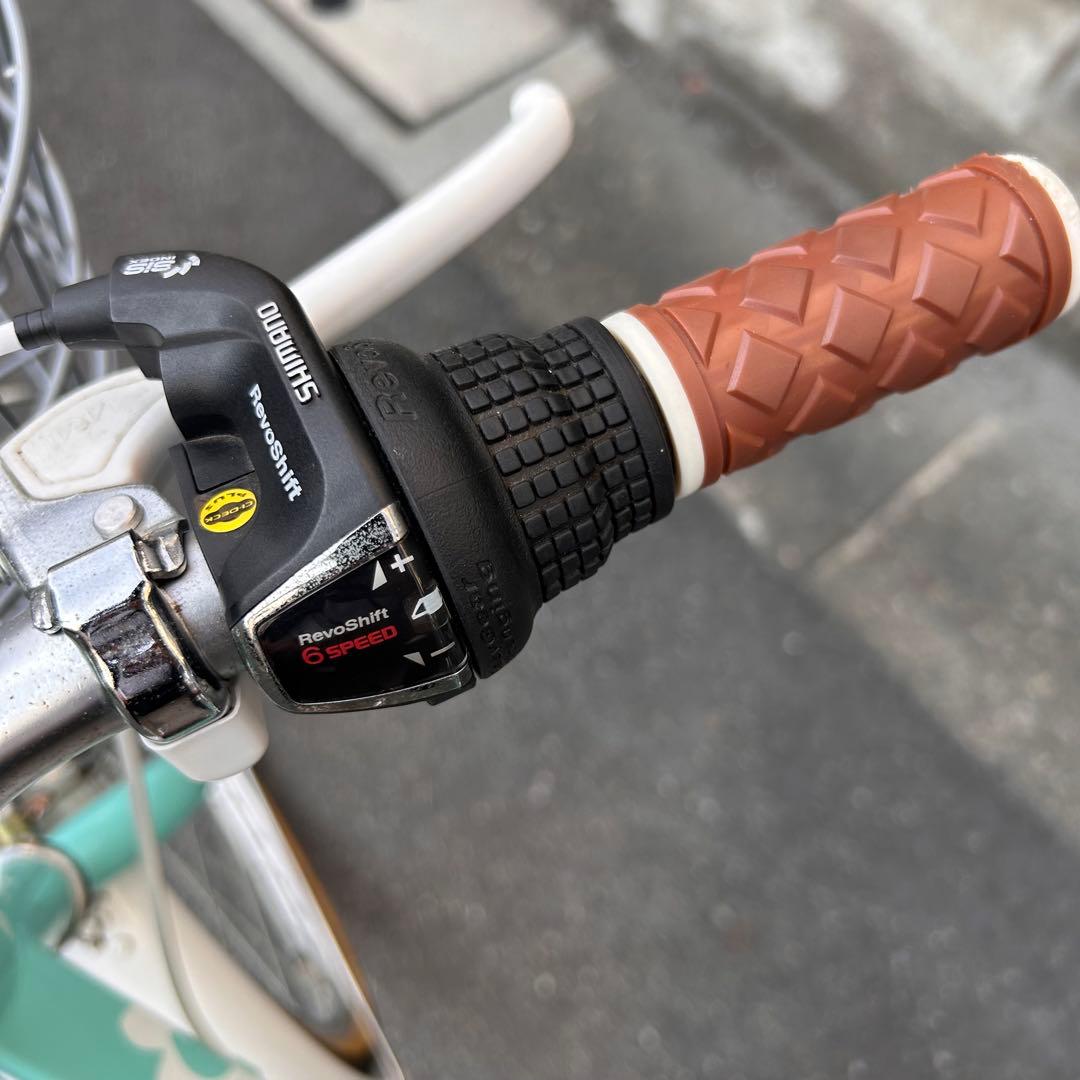 MAHALOシティサイクル (前バスケット付き)