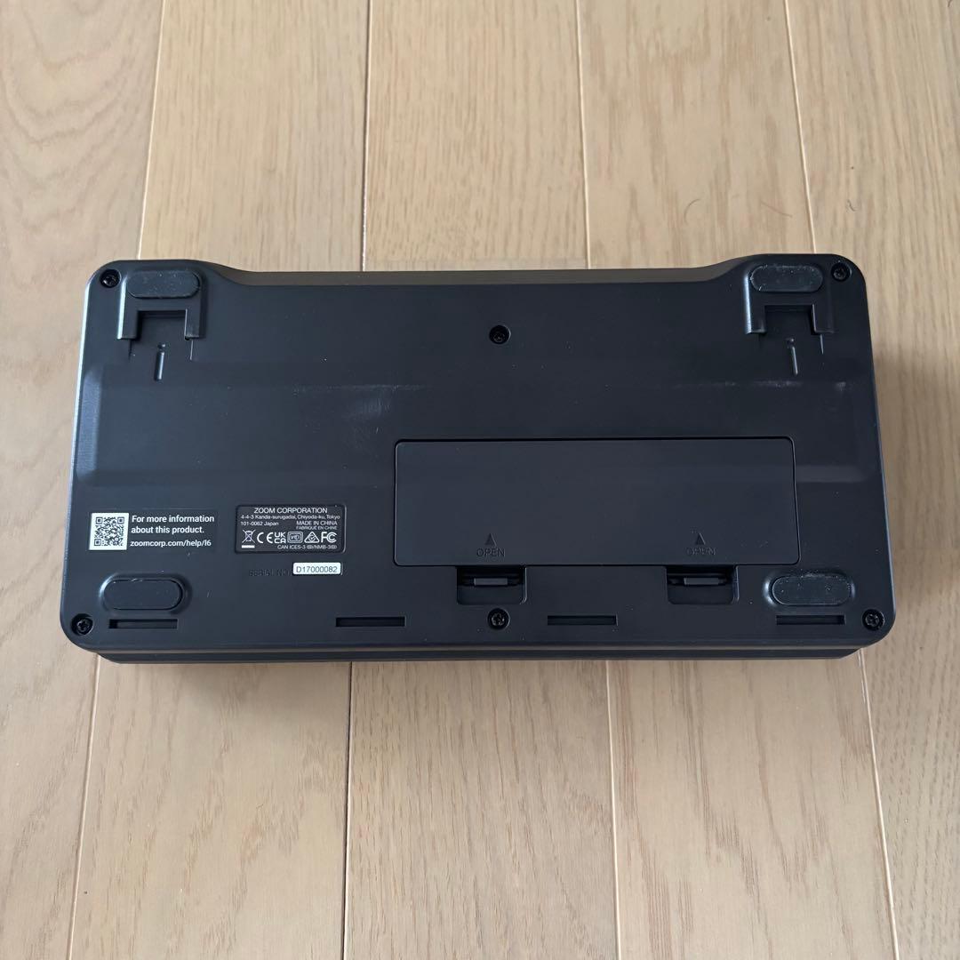 ZOOM ( ズーム ) / LiveTrak L6