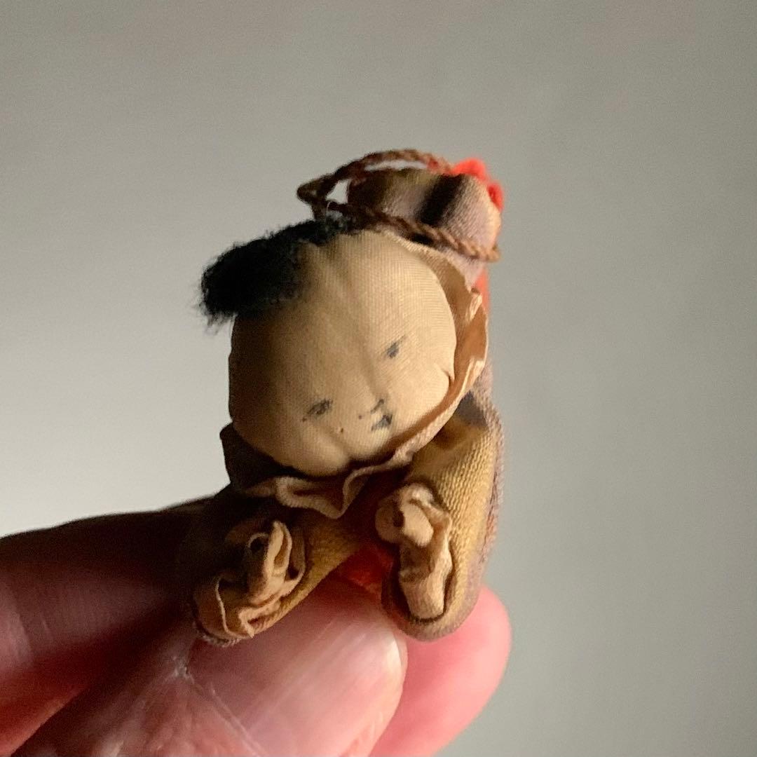 明治〜大正時代 吊るし飾り 子供の御守り 顔あり 縮緬細工 古道具 アンティーク