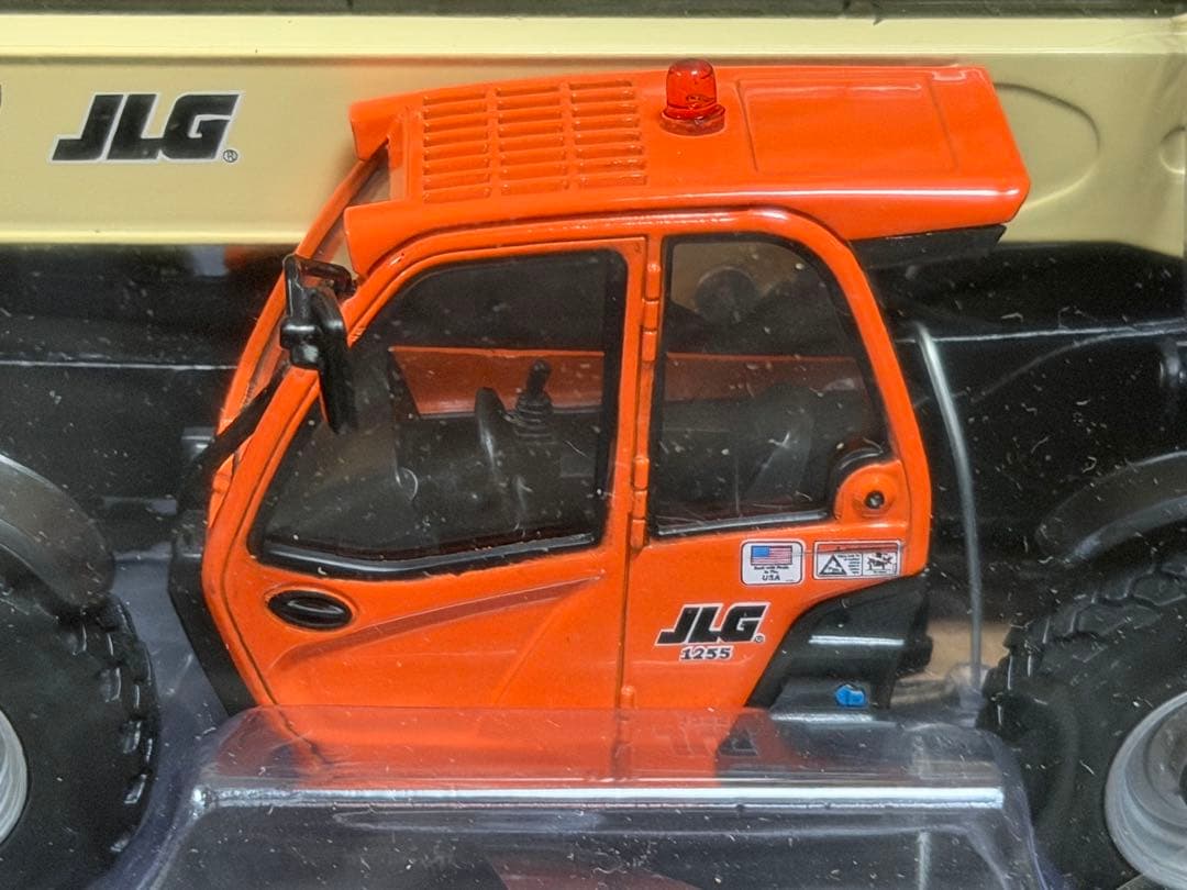 【新品未開封】 JLG 1255 テレハンドラー： 建機 スケールモデル1/32