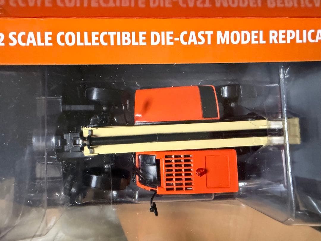 【新品未開封】 JLG 1255 テレハンドラー： 建機 スケールモデル1/32