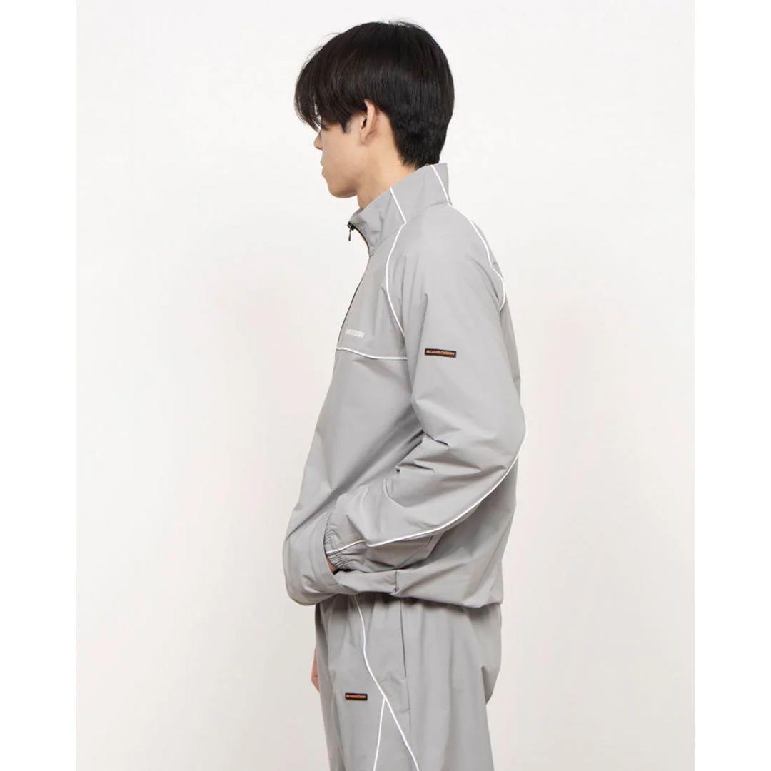 新品　ビームスデザイン　上下セット　ウインドジャケット　ウインドパンツ　グレー
