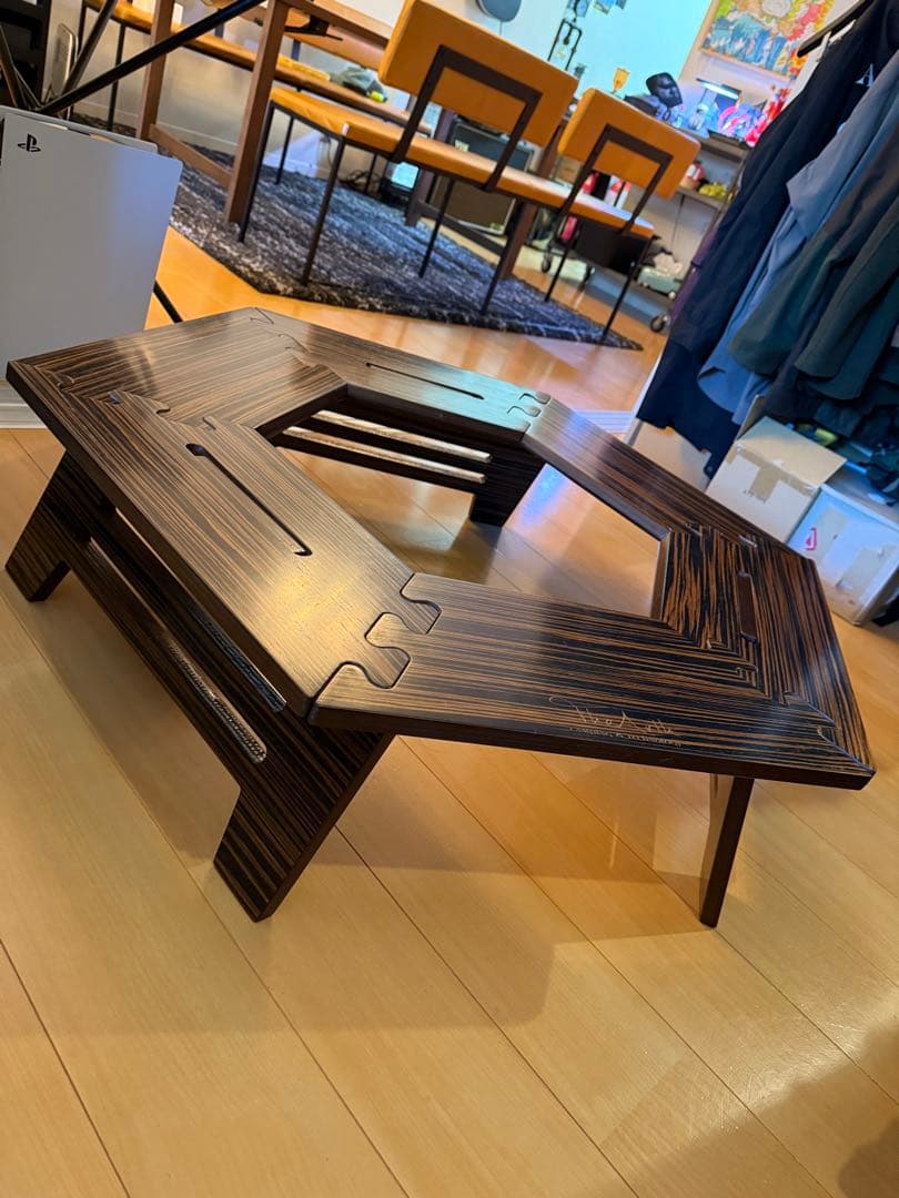 The arth ヘキサテーブル　黒しま次郎　六角テーブル