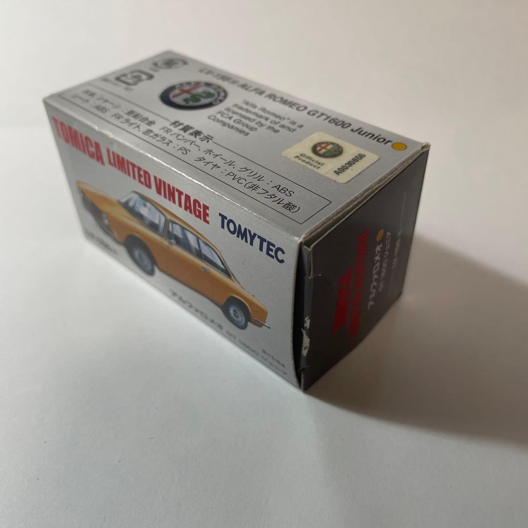 トミカリミテッドヴィンテージ LV-156aアルファロメオGT1600 ジュニア