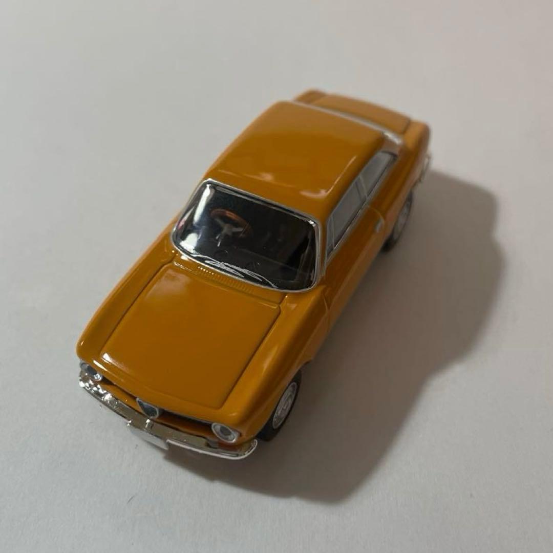 トミカリミテッドヴィンテージ LV-156aアルファロメオGT1600 ジュニア