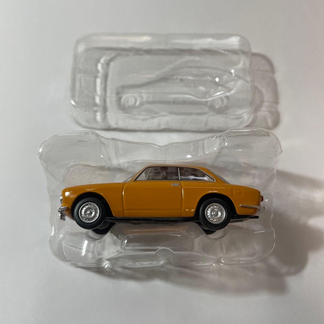 トミカリミテッドヴィンテージ LV-156aアルファロメオGT1600 ジュニア