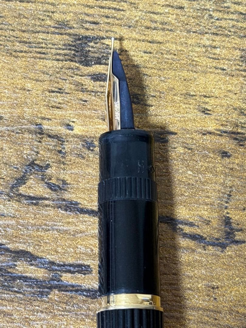 1980年製　初代　ジャスタス　14金　ゴールド　万年筆　パイロット　嵌合式　M