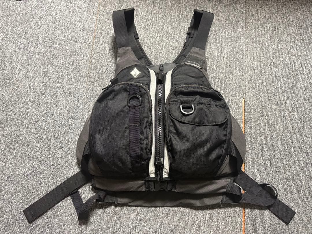 mont-bell アングラー　ライフジャケット 黒　L/XL