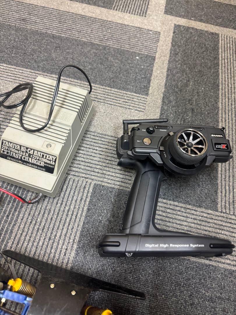 ラジコンカー 3台セット 充電器付き