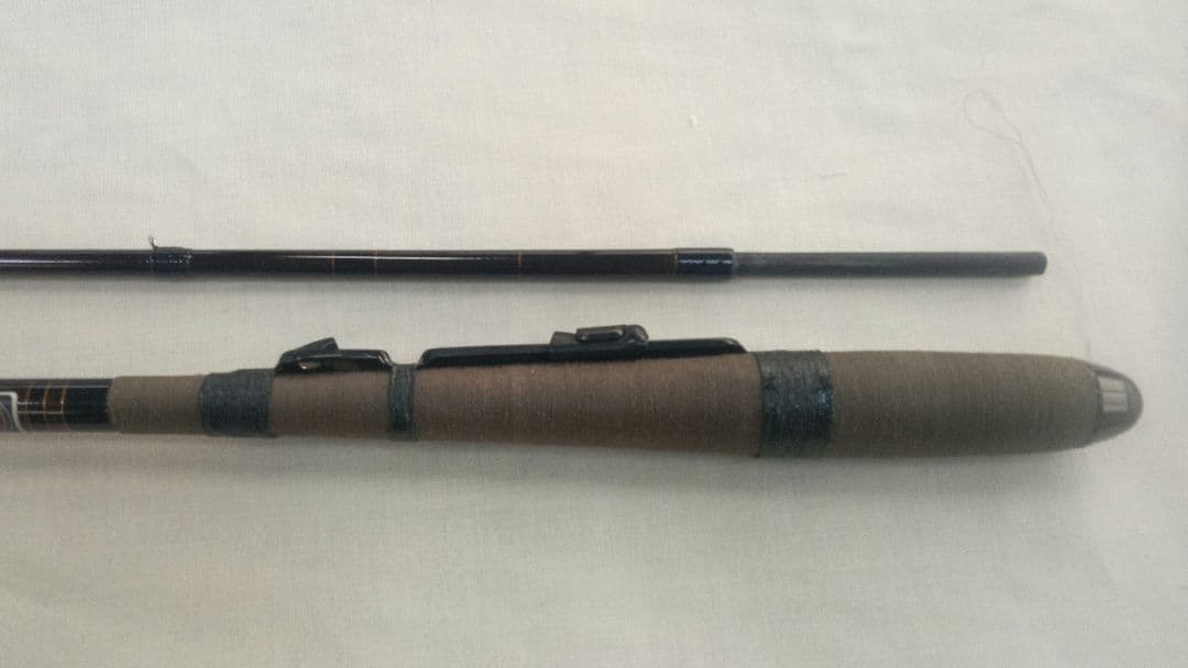 値下げしました　ヘチ竿2本セット　NFT・翔新堤240& シマノ・青波巧21