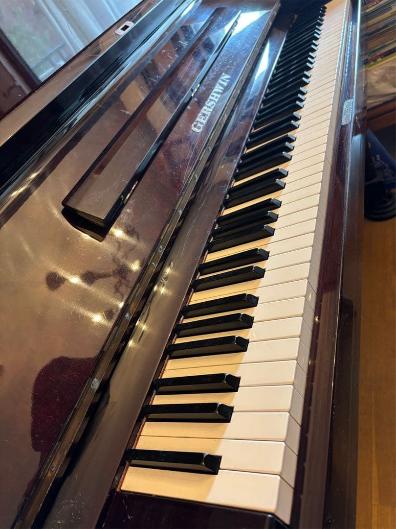 GERSHWIN アップライトピアノ ダークブラウン