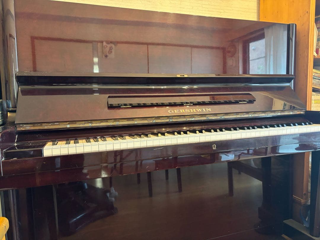 GERSHWIN アップライトピアノ ダークブラウン