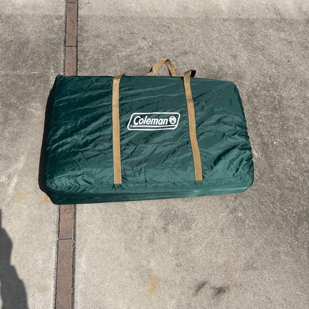 ラウンドスクリーン2ルームハウス