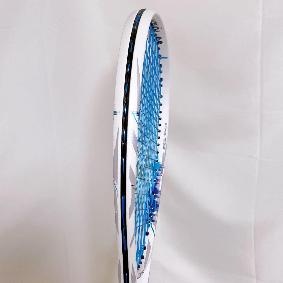 美品　YONEX ヨネックス　VOLTRAGE5V ボルトレイジ5V ホワイト