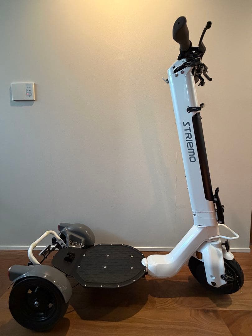 STRIEMO ストリーモ S01JT 電動 公道走行可 初回抽選モデル 3輪