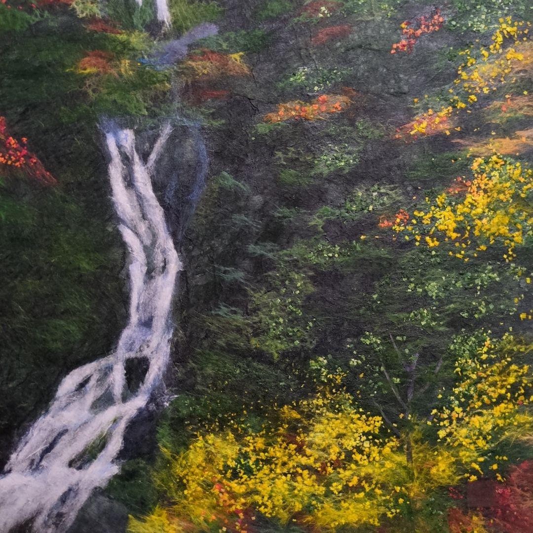 【ちぎり絵】「紅葉−滝」　ハンドメイド　(P 10サイズ）暮らしに彩りを