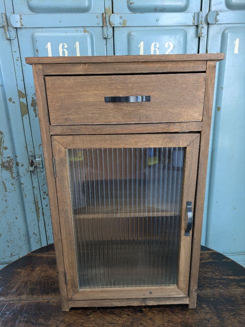 木製ヴィンテージスタイル ガラスキャビネット アンティークサイドボード