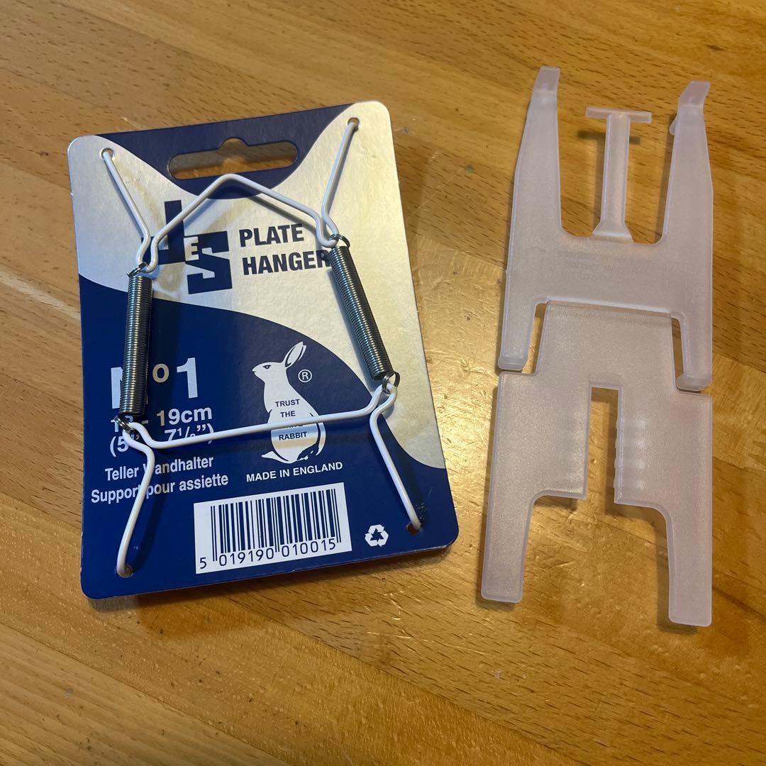  ピンクプレート 2021年製　プレートハンガー付き