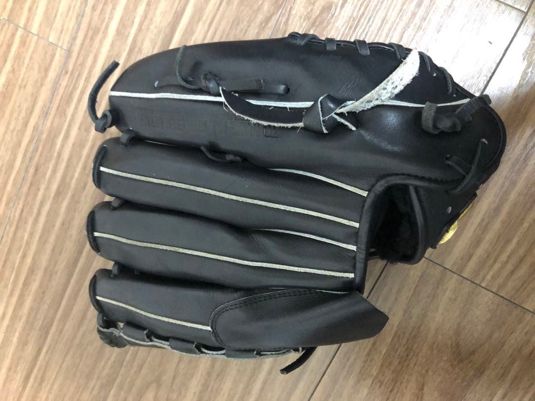 アンダーアーマー 硬式 グローブ 投手用 左投げ QBB0019 澤村拓一モデル