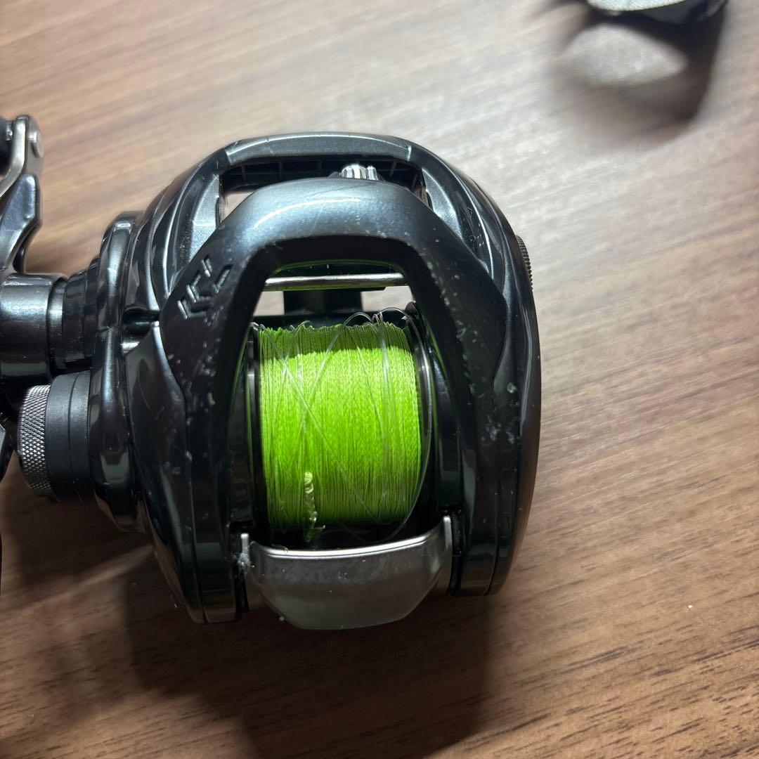 Daiwa ベイトリール 20 タトゥーラSV TW