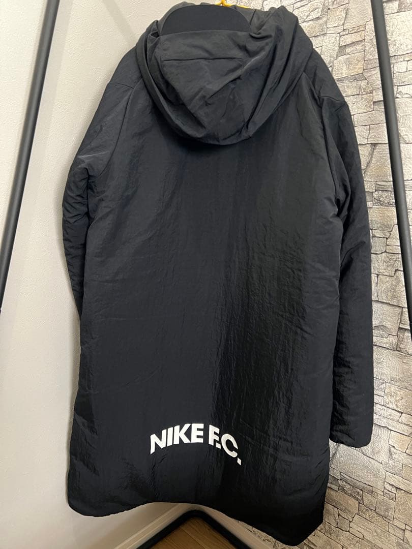 NIKE FC ベンチコート Mサイズ