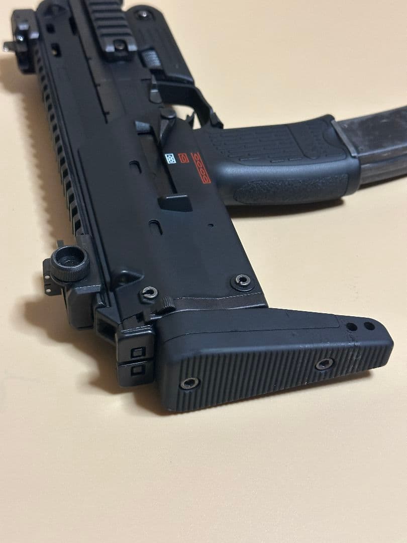 【タイムセール/美品】MP7A1 ガスブローバックエアガン　ブラック