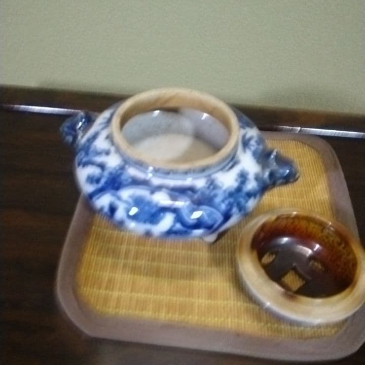 時代染め付獅子頭香炉美品です。