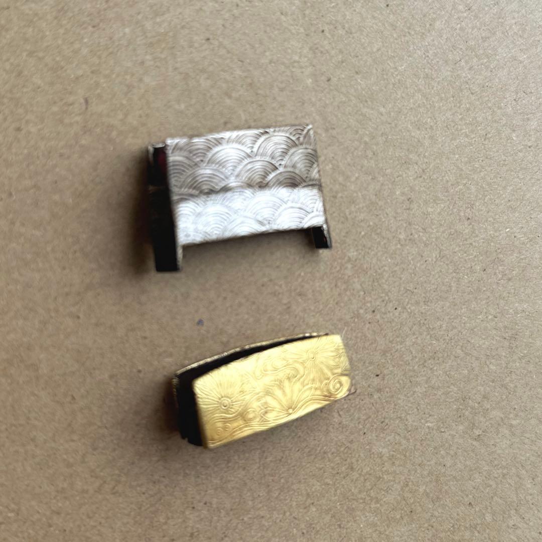 【eee】日本刀装具　金着せ　菊波紋様　二重鎺　ばばき