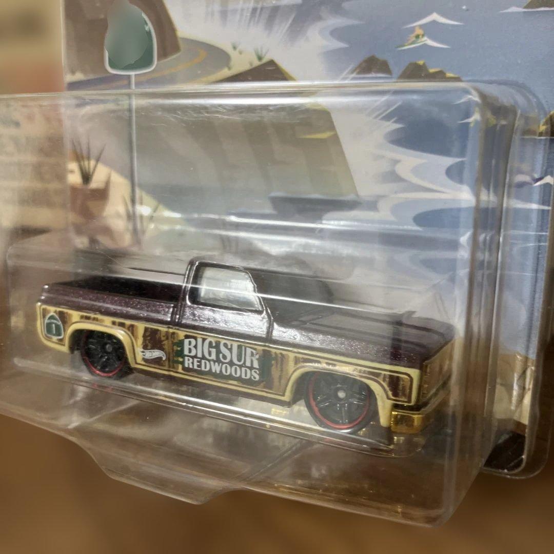 ホットウィール　83 CHEVY SILVERADO ROAD TRIPPIN'