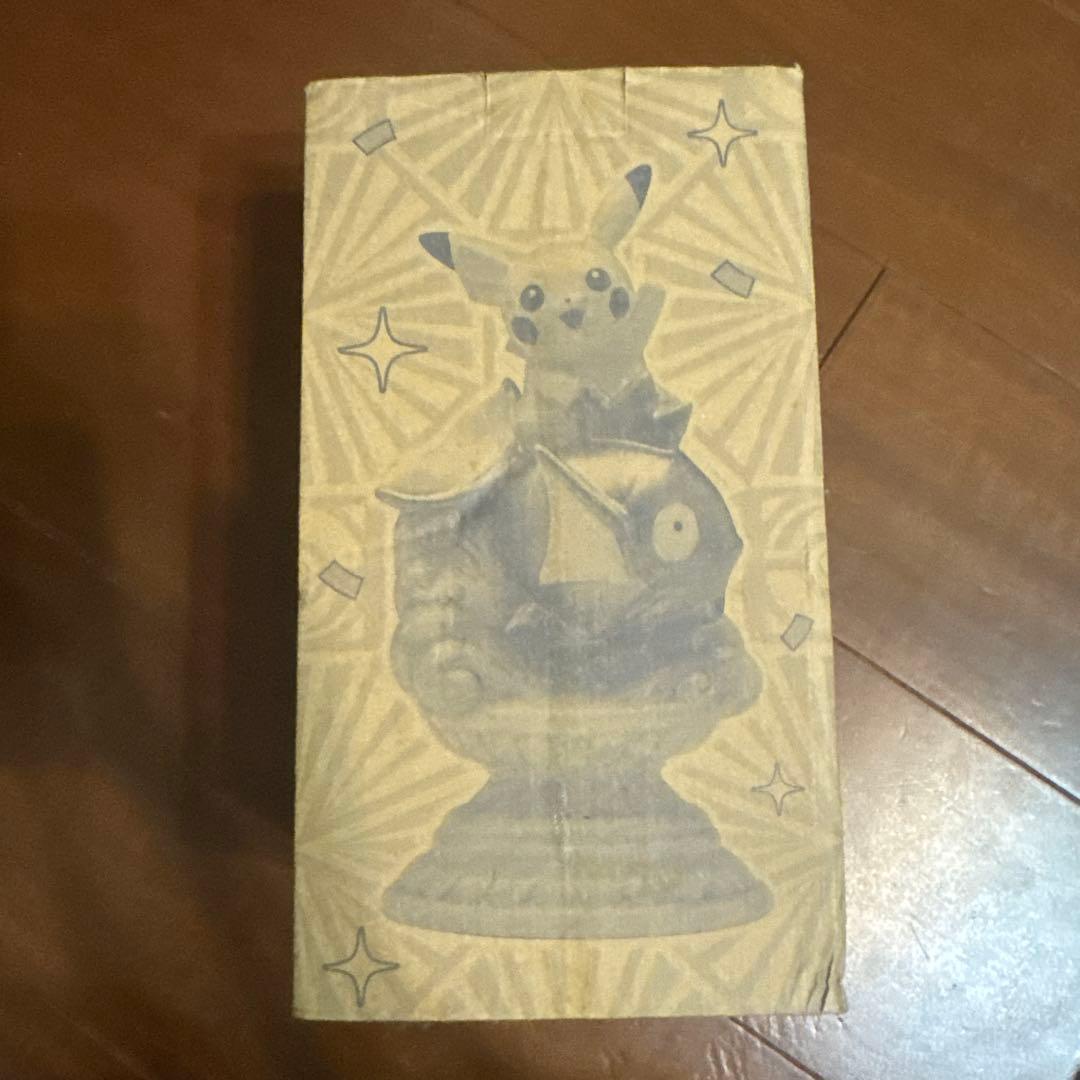 【最安値】ポケモンセンターナゴヤ ピカチュウ 金のコイキング 貯金箱