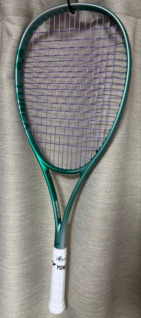 ちゃん　YONEX 第二世代 ボルトレイジ 7V UL1 新色