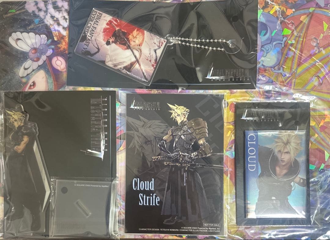 FF7EC エバクラくじ　クラウド　アクスタ　アクキー　ブロマイド　缶バッジ4点